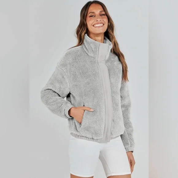 Cozy Light Gray Teddy Jacket for Women - Picture 3 of 6